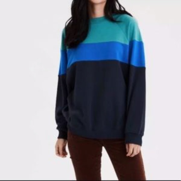 American Eagle Outfitters Sweaters - 🛍️ 3 for $50 American Eagle Crewneck Sweater